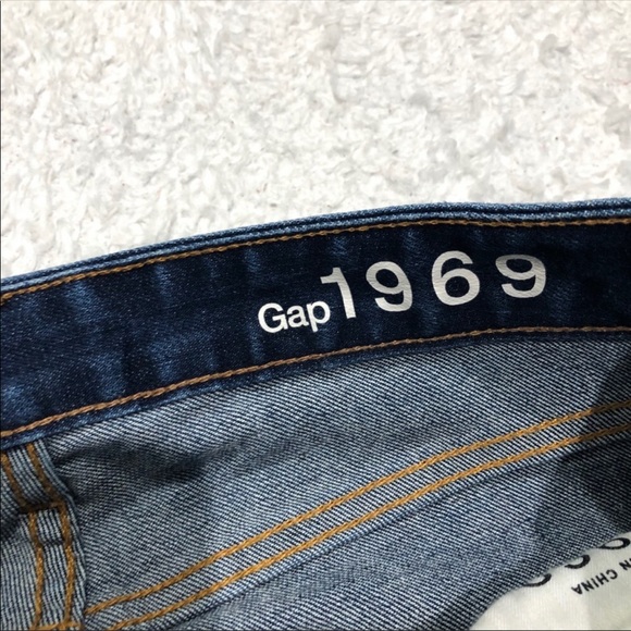 New Gap 1969 Real Straight Distressed Blue Jeans - Picture 9 of 13